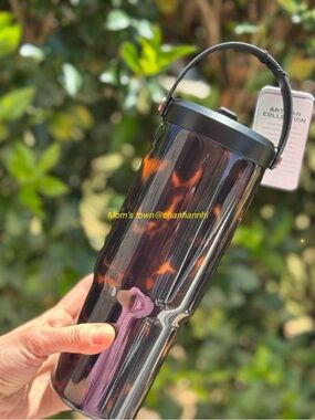 Hydrapeak TORTOISE Nomad NWT 32 OZ Limited edition